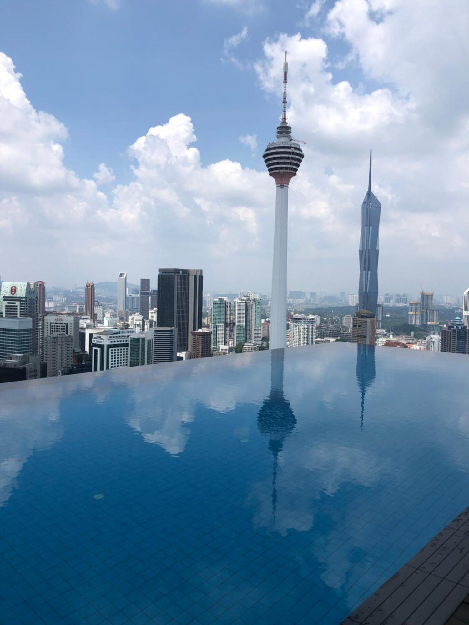 Amazing Pool By Platinum Suites Klcc Kuala Lumpur Exterior foto