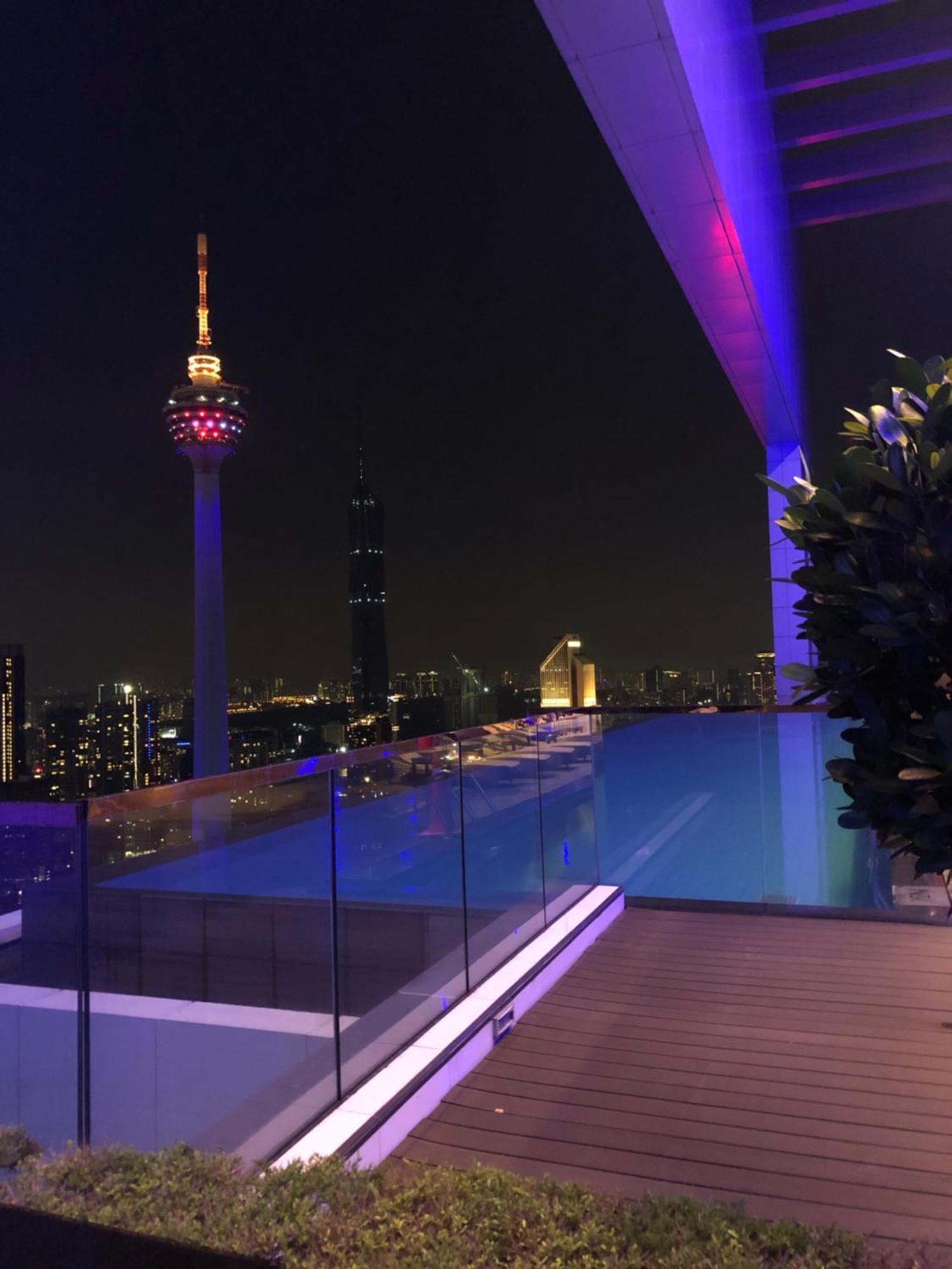 Amazing Pool By Platinum Suites Klcc Kuala Lumpur Exterior foto
